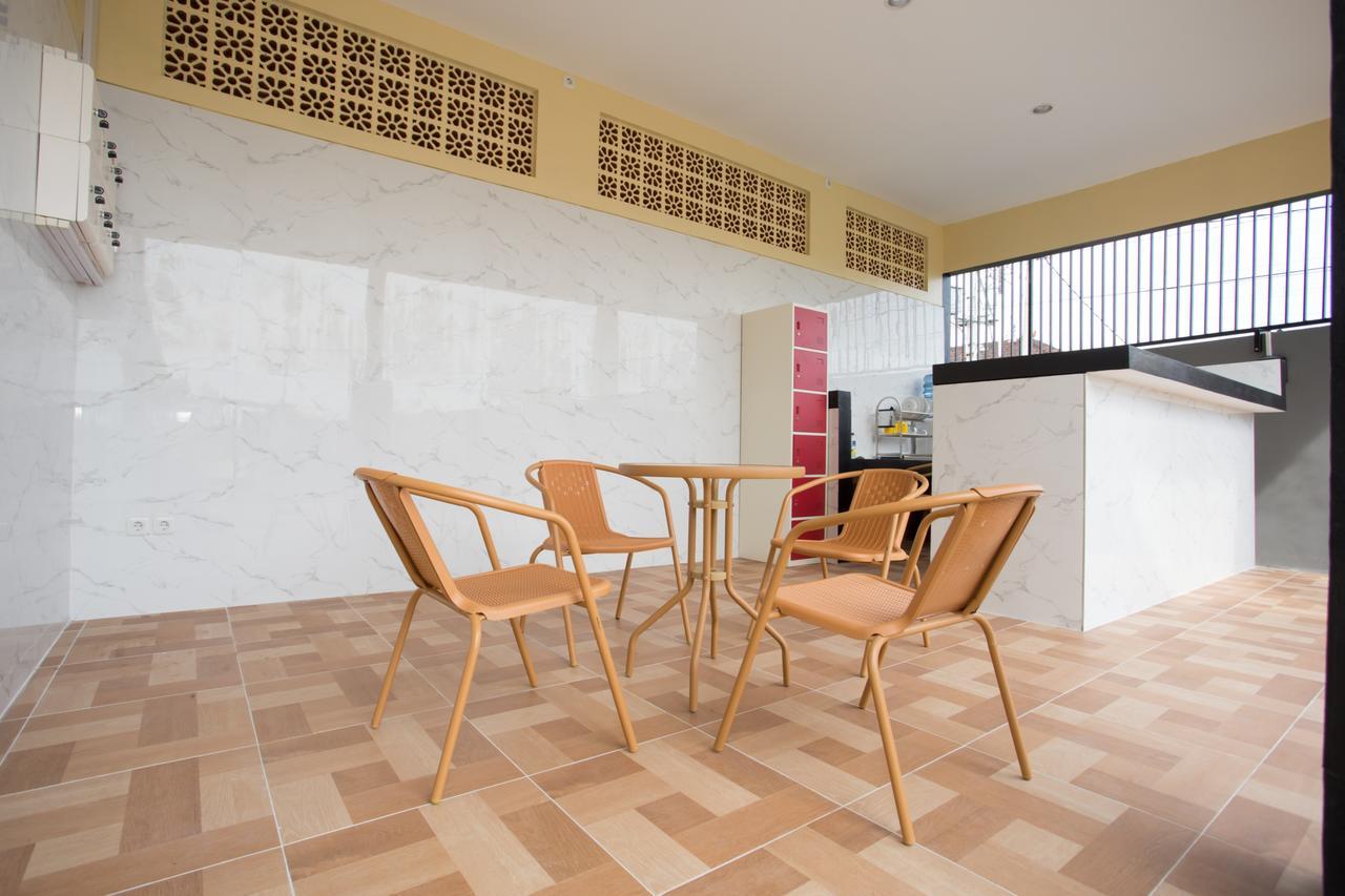 V Canggu Dormitory Kültér fotó