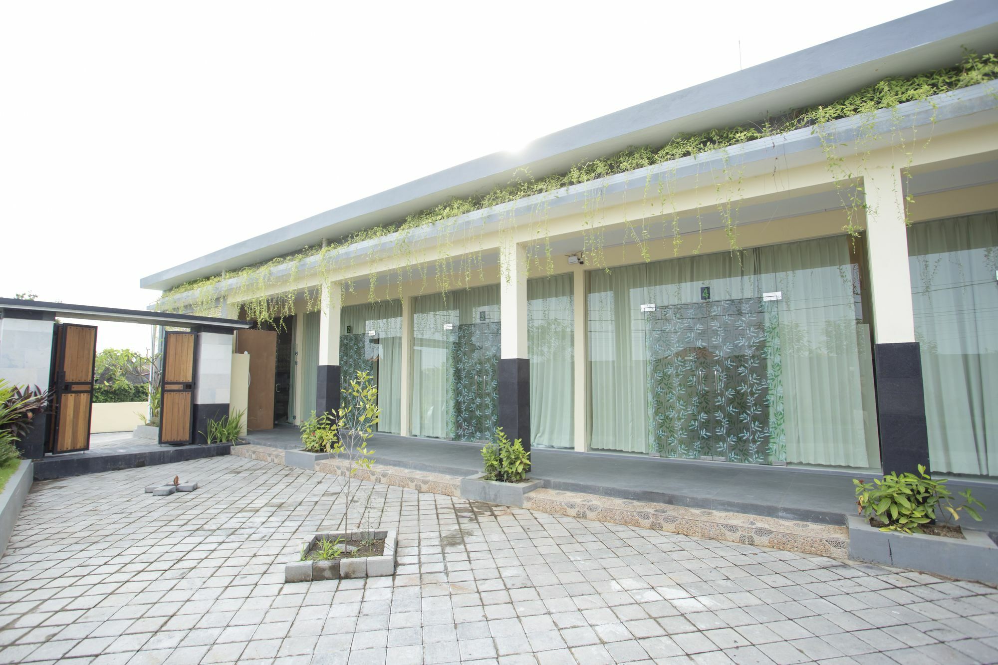 V Canggu Dormitory Kültér fotó